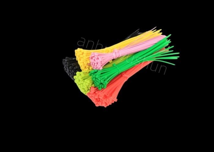 High Strength Plastic Nylon Cable Tie Temperature Range -40°C To 85°C Tensile Strength 18lbs