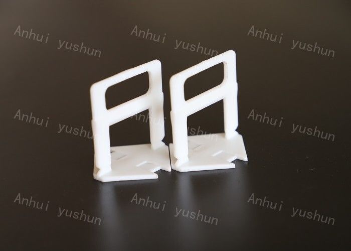 White Tile Leveling Clips And Wedges 0.03kg/bag For SGS Certificate Within Range