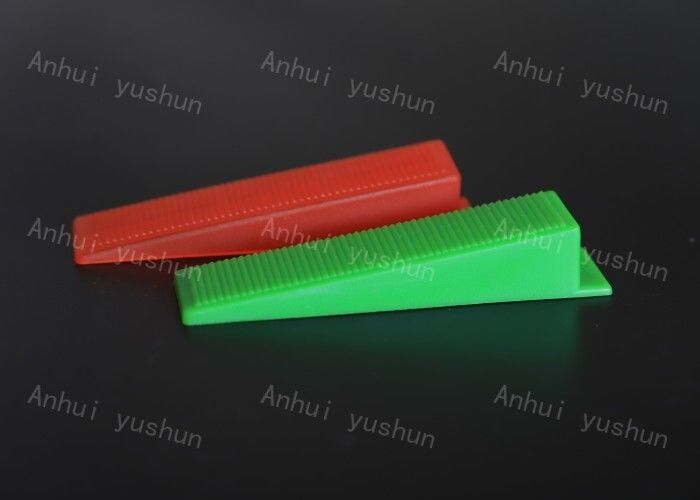 White Tile Leveling Clips And Wedges 0.03kg/bag For SGS Certificate Within Range
